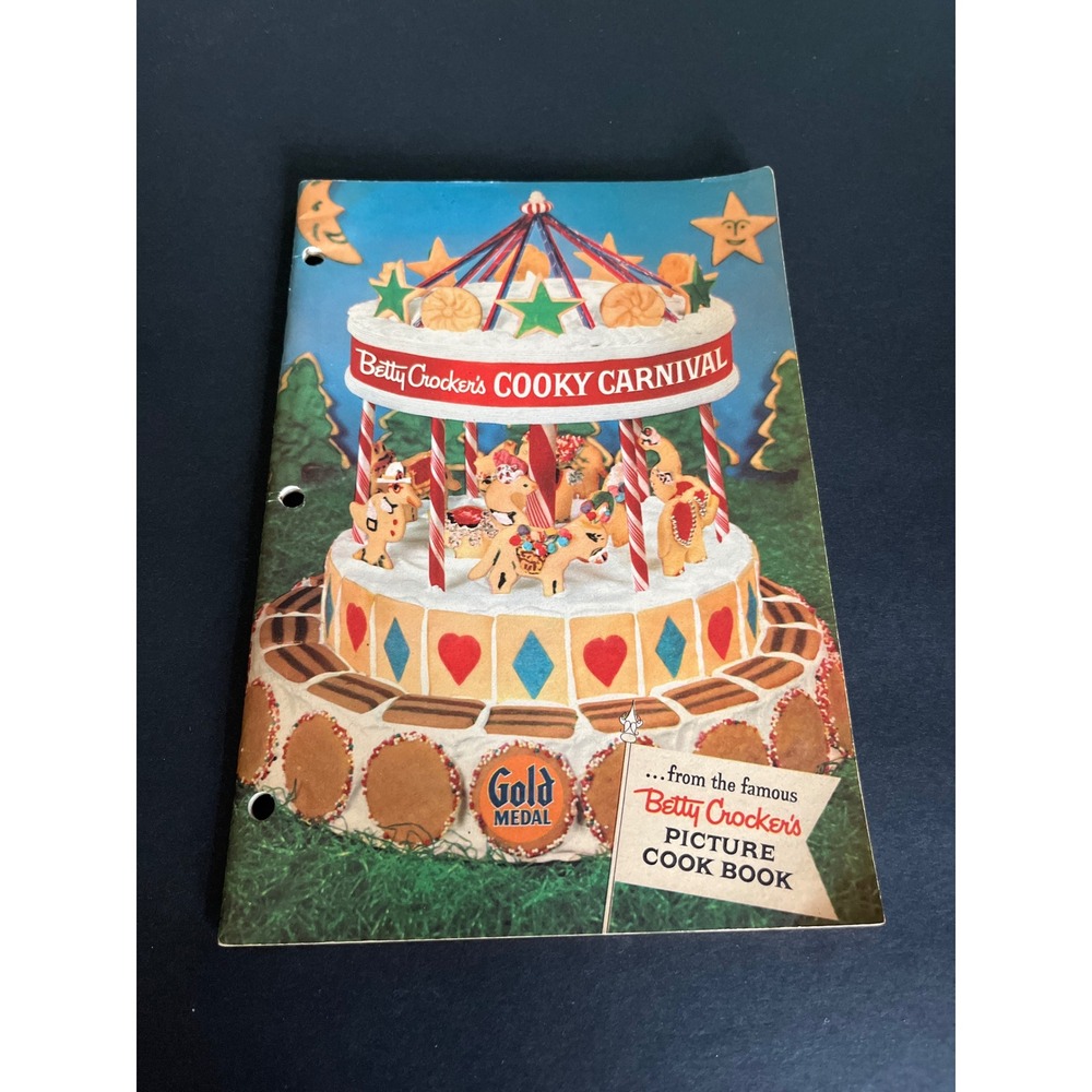 Vintage Betty Crocker Cooky Carnival Picture Cook Book Booklet Gold Medal Flour